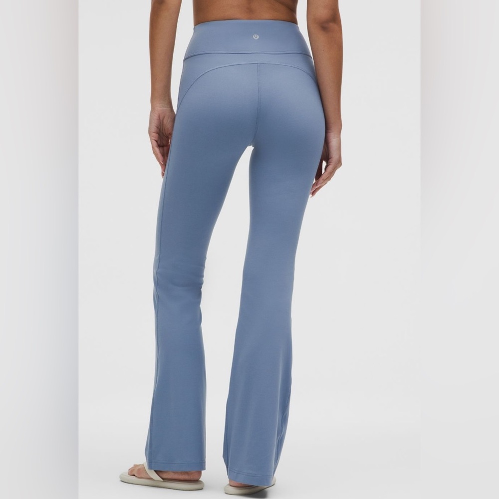 Lululemon NWT Groove Nulu HR Flared Pant Regular Sz 10, 12 Washed Denim - Picture 3 of 5